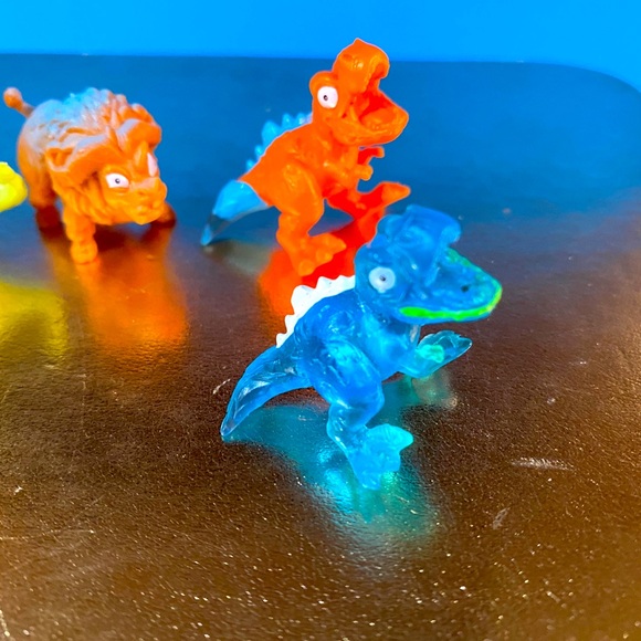 ZURU SMASHERS COLLECTIBLE DINOSAUR BUNDLE OF 5 DINO AGE ICE SURPRISE - Picture 2 of 8